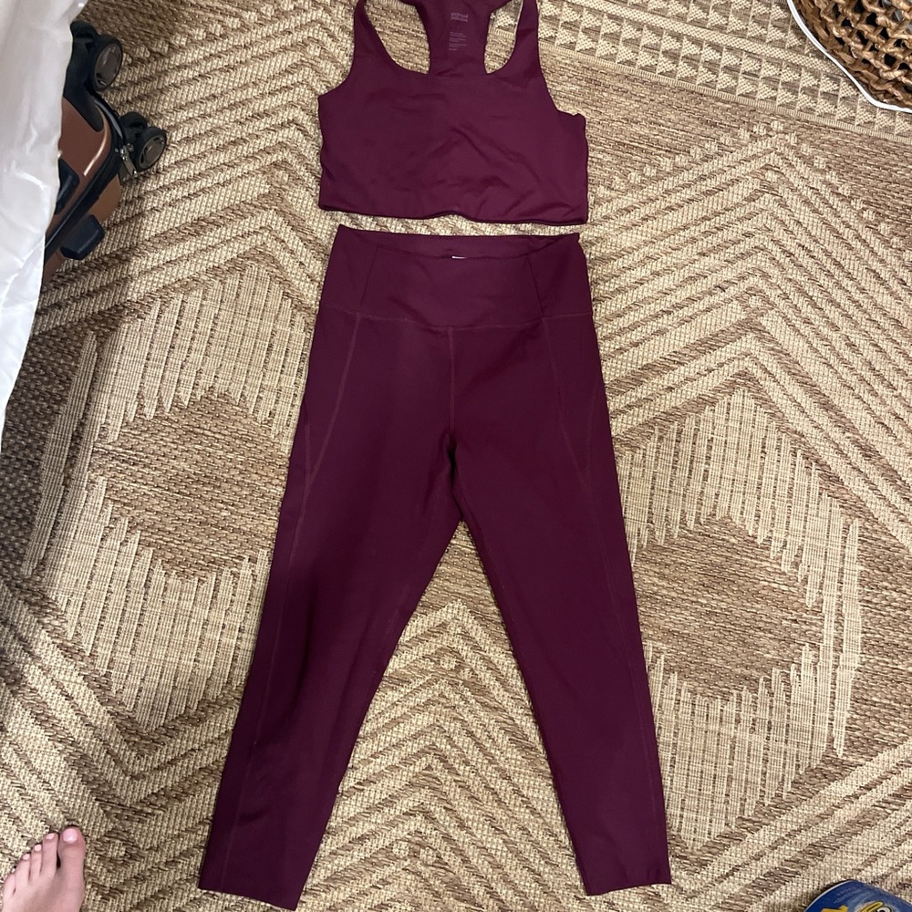 Girlfriend Collective workout set